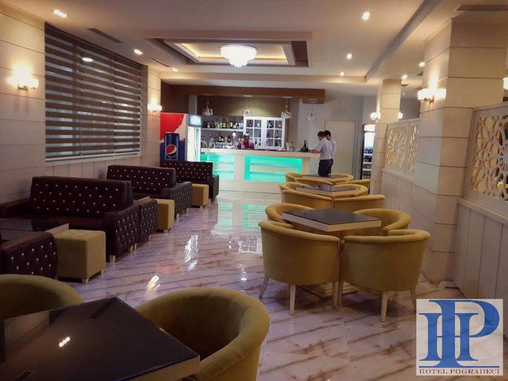 Hotel Pogradeci 외부 사진