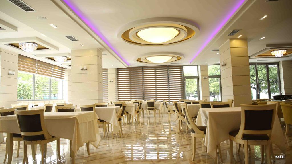 Hotel Pogradeci 외부 사진
